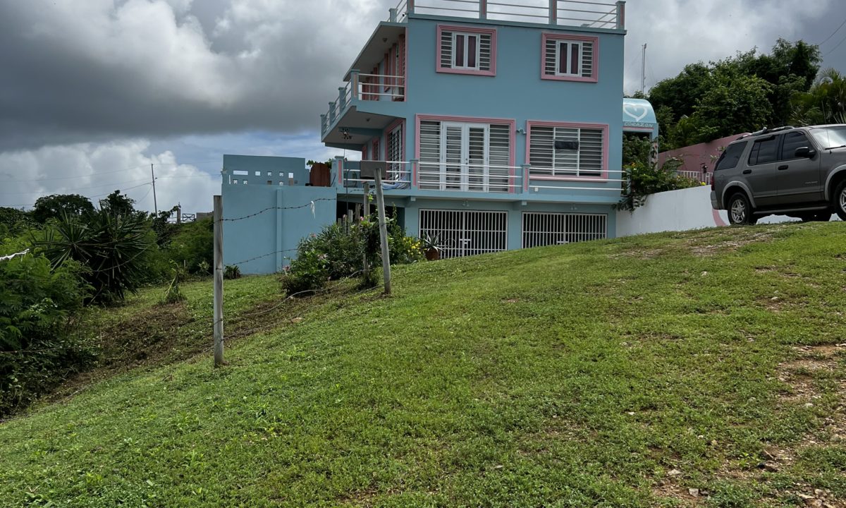 Rainbow Realty, Vieques, PR