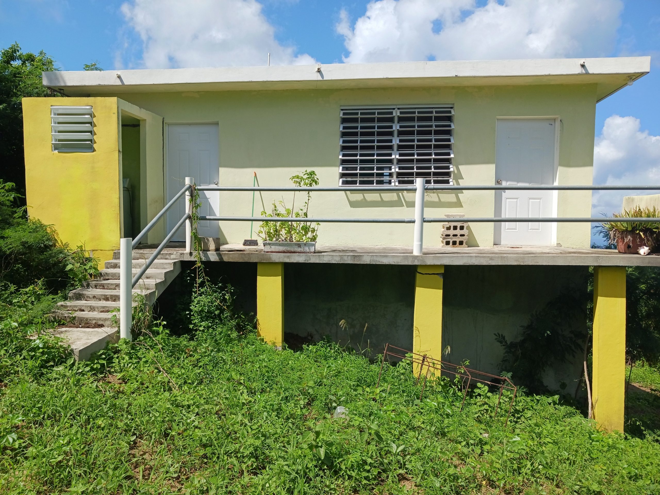 Rainbow Realty, Vieques, PR