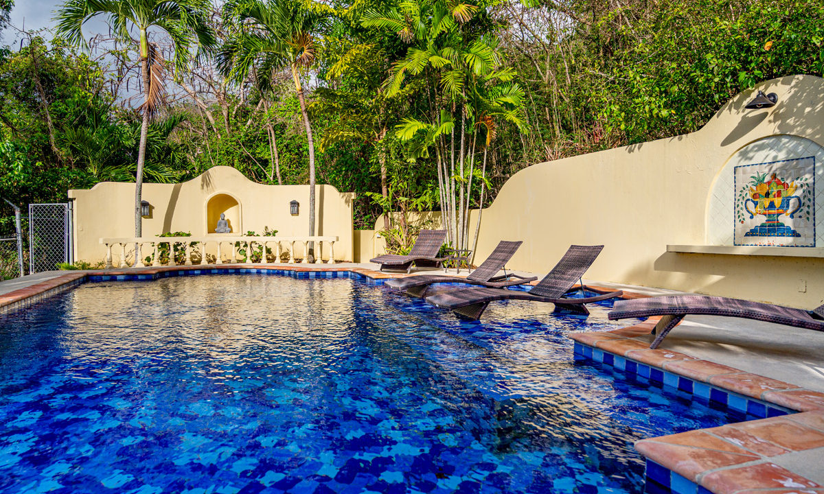 Rainbow Realty, Vieques, PR