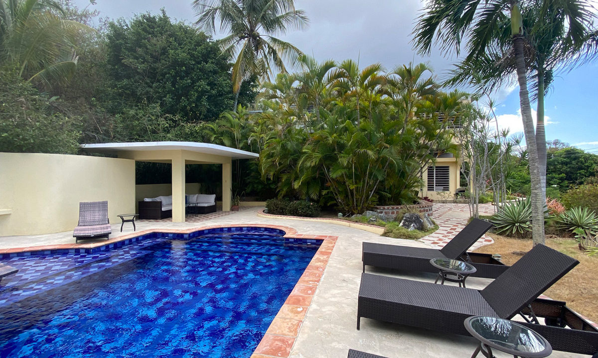 Rainbow Realty, Vieques, PR