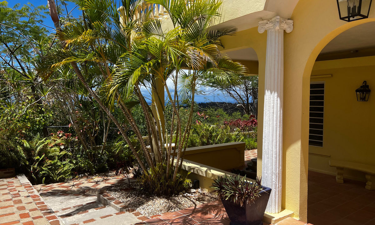 Rainbow Realty, Vieques, PR