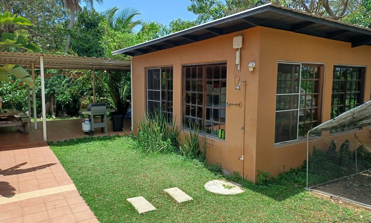 Rainbow Realty, Vieques, PR